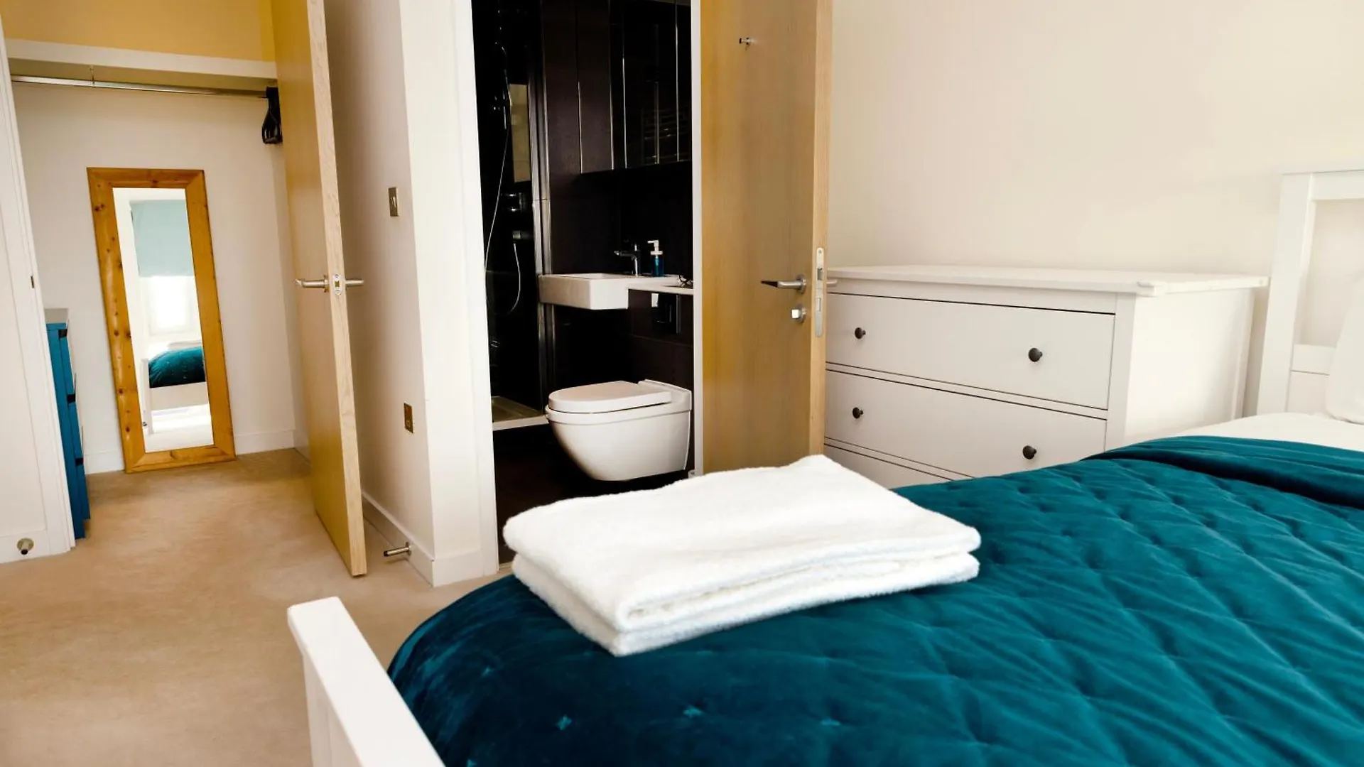 Su Casa-London Greenwich O2 Arena 2 Bed Flat شقة لندن