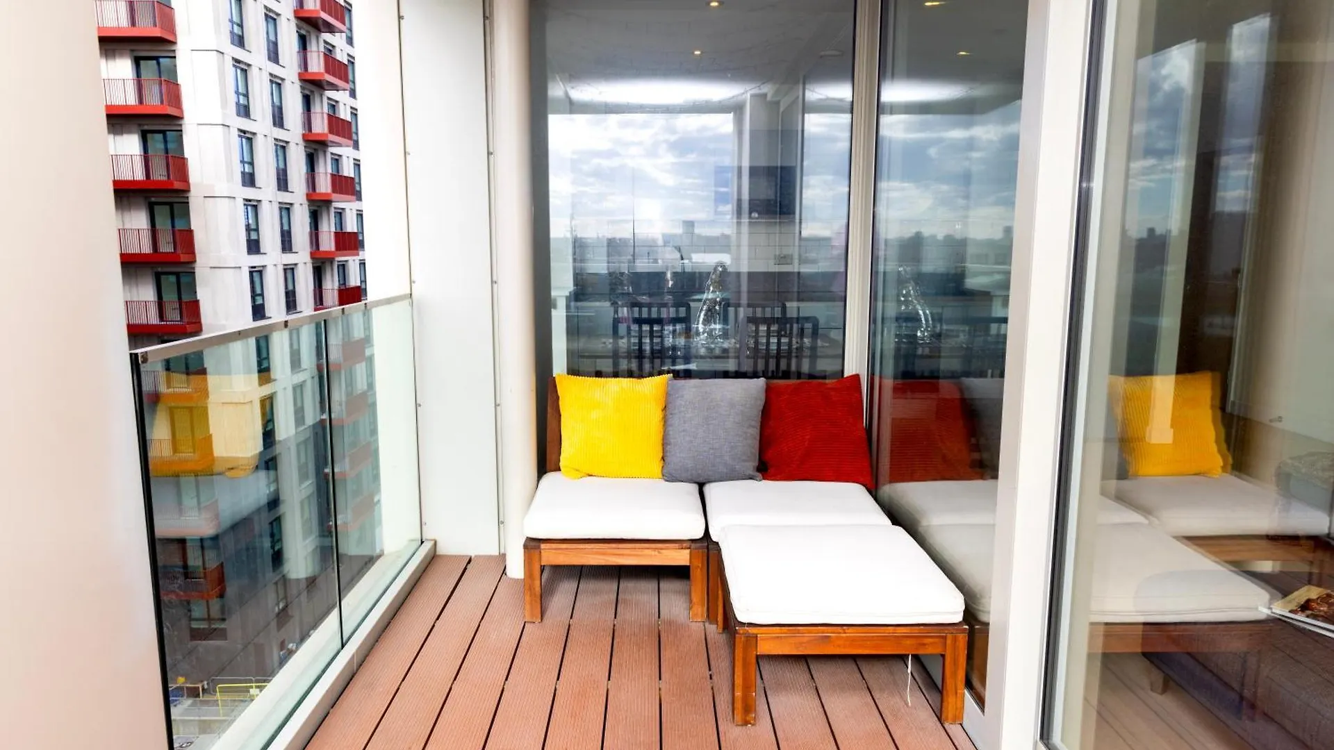 Su Casa-London Greenwich O2 Arena 2 Bed Flat 0*, ロンドン イギリス
